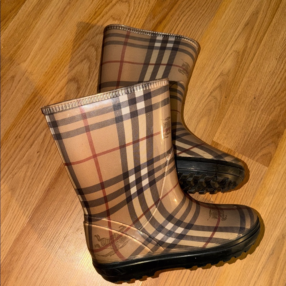 Burberry Beige Plaid Rubber Rain Boots with Black Soles